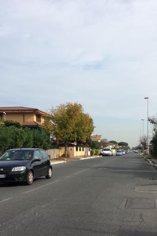 Bb Smallville Fiumicino Kültér fotó